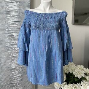 Red Carter Women’s Bell Sleeve Top Size M